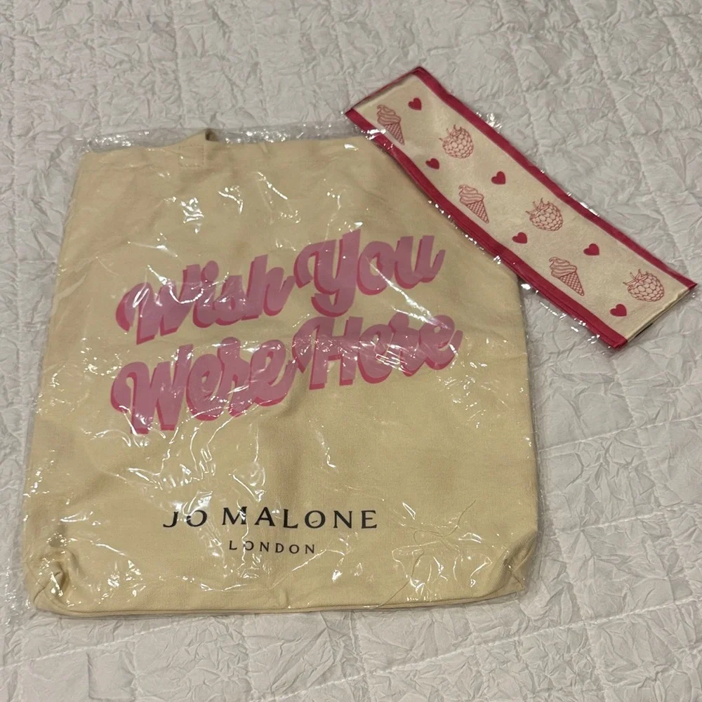 Jo Malone London Reusable Tote Bag with Pink Lettering and Twilly - Picture 1 of 2